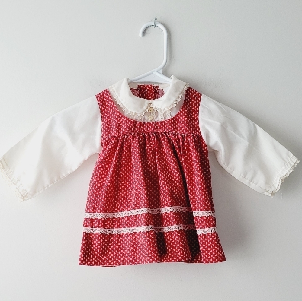 Alexis vintage baby girl red and off white color size 12M‎